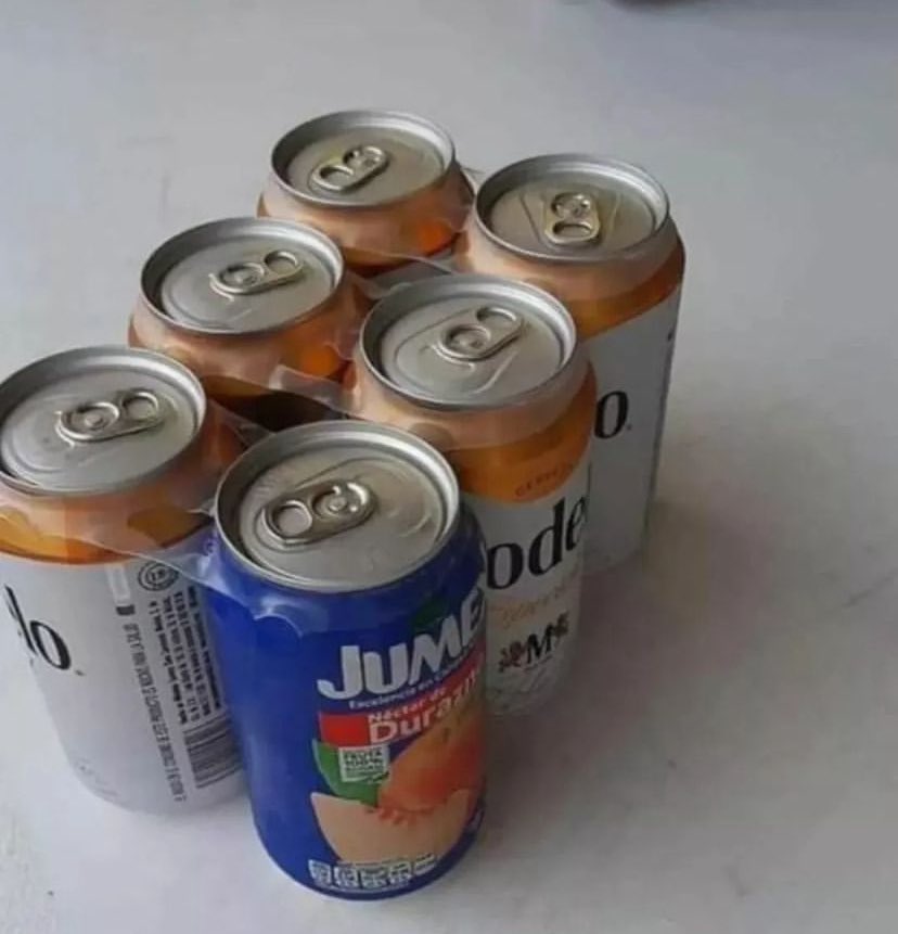 uglyprimo's tweet photo. When your homie doesn’t drink you still invite him everywhere https://t.co/Ztat7NvKoy