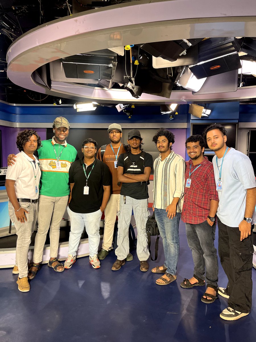 Sambitbisi's tweet photo. Exploring Asianet Suvarna News Bengaluru Office was an eye-opener into news channel operations. Thanks to our guide and Hod Dr. Nelsonmandela S  sir , and Jain University for the wonderful chance to dive into the media house.  Grateful for the enriching experience of learning. https://t.co/qIHvcSV6LL