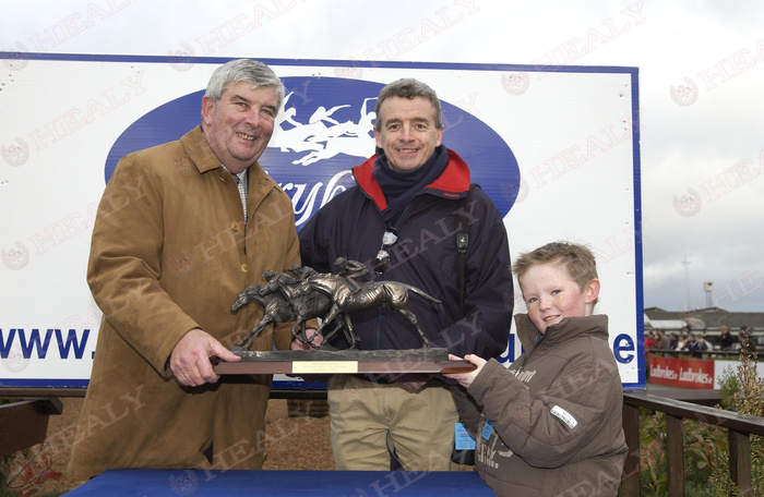 🏆 @Fairyhouse 4-December-2005 (18 years) #fromthearchives #OnThisDay #healyracing #18years Drinmore Novice Chase (Grade 1) 'Kill Devil Hill' O-Gigginstown T-@nolan_racing J-John Cullen (c) healyracing.ie