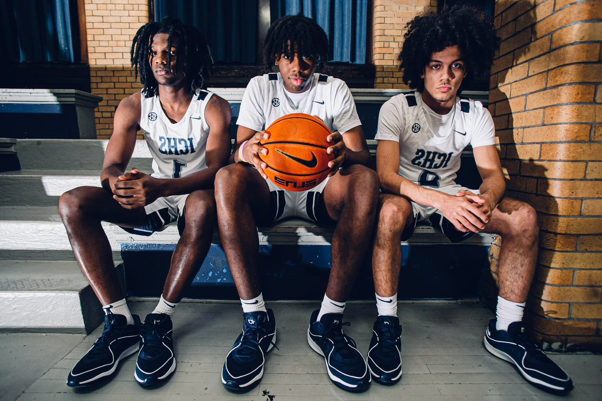 Statement season loading. Yall gon learn about us fasho😈💯