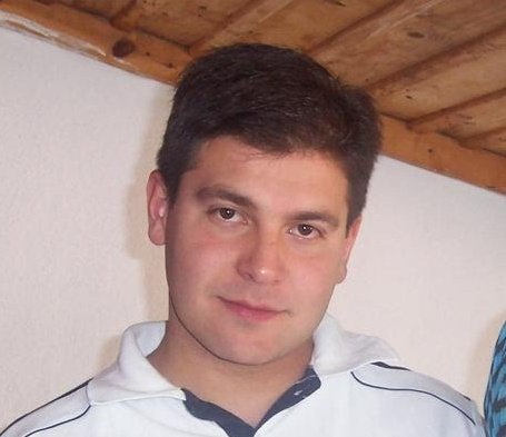 KHK'lı Yusuf Bilge TUNÇ, 4 yıl önce 6 Ağustos 2019'da  Ankara Gimat’ta Siyah Transporter ile kaçırıldı...

O günden beri TUNÇ'un akıbeti bilinmiyor...

Babası Mustafa Tunç:

"Hapiste olsa gider ziyaret edersin, ne olduğunu bilmemek kadar acı bir şey yok...!"

#DahaNeOlsun