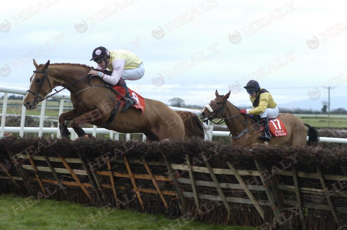 patcashhealy's tweet photo. 🏆 @Fairyhouse  4-December-2005 (18 years)
#fromthearchives #OnThisDay #healyracing #18years
"Lovely Present"
O-Kevin Geraghty
T- Tucker Geraghty
J-@RossGeraghty77 
(c) https://t.co/voWGTccgic https://t.co/m5G9xoW9M2