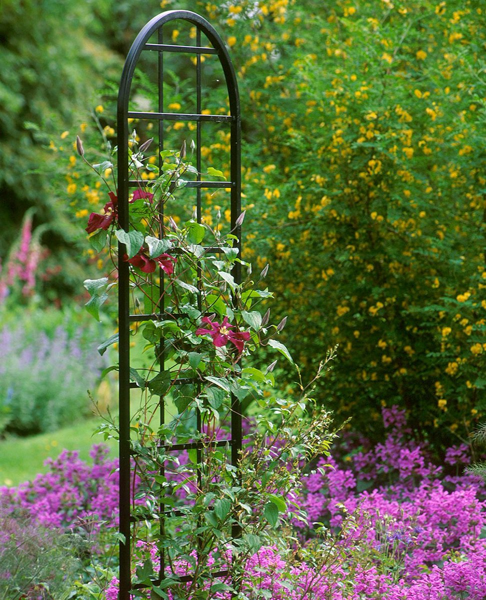 finegardening's tweet photo. Gift Idea for Gardeners! Check out these amazing products from @GardenArtisansllc. See and buy now: https://t.co/dx6Js8Shb1
What you're seeing:
- Burlington Steel Garden Trellis
- Artemis Fiberstone Pots
- Wooden Garden Trugs
- DeWit Tool Set
#sponsored #FGHolidayGiftGuide https://t.co/1XTHlskTmr