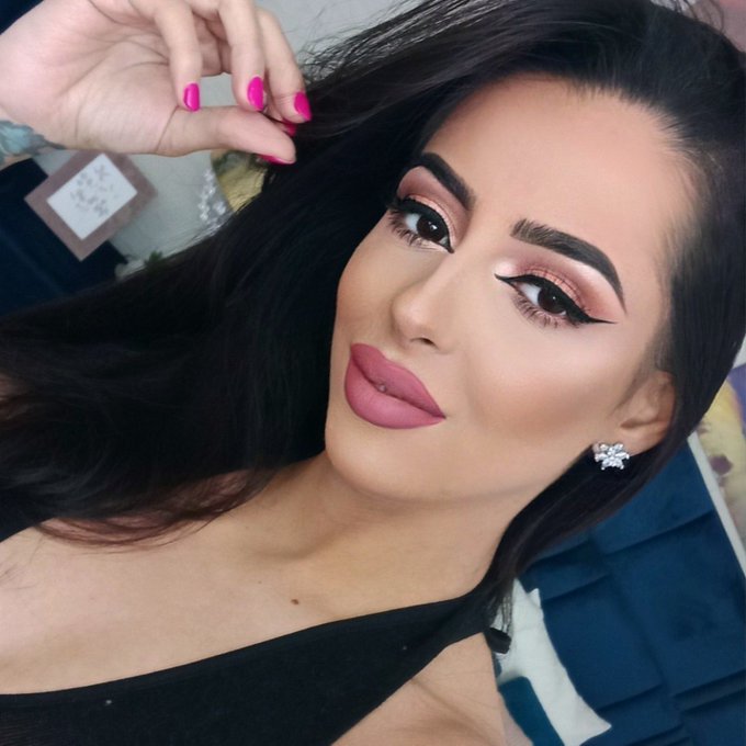 Match night or steamy date night with me - what are you choosing? 🔥  https://t.co/MfNg2ilDNJ #brunette<a href="/tag/brunette"class="tags"><span>#brunette</span></a><a href="/tag/brunettebeauty"class="tags"><span>#brunettebeauty</span></a>