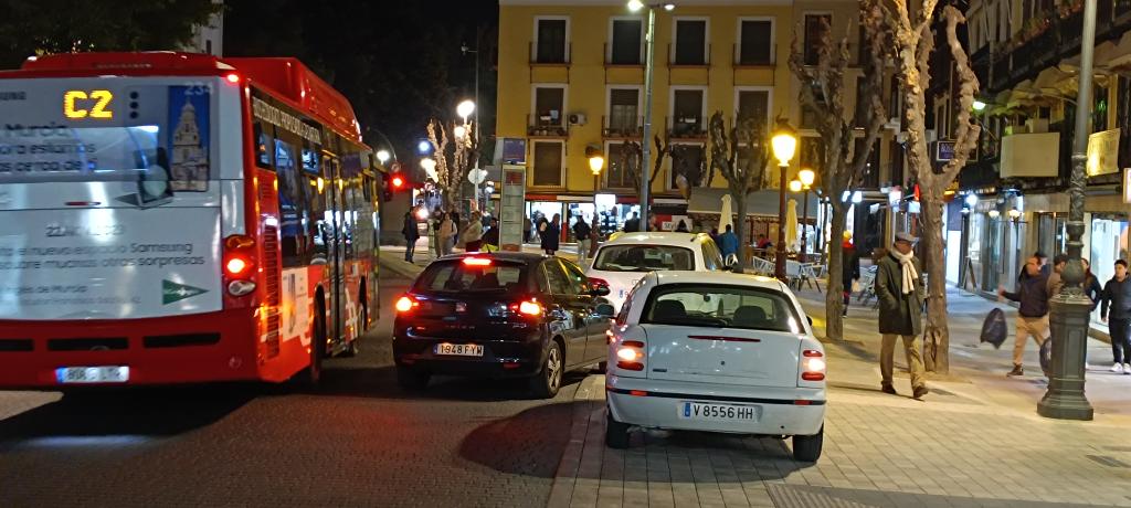 jjizquierdo2012's tweet photo. Una imagen vale más que mil palabras.
Si encima son dos ...

#PuenteViejoSinCoches https://t.co/GapmoU74Q7
