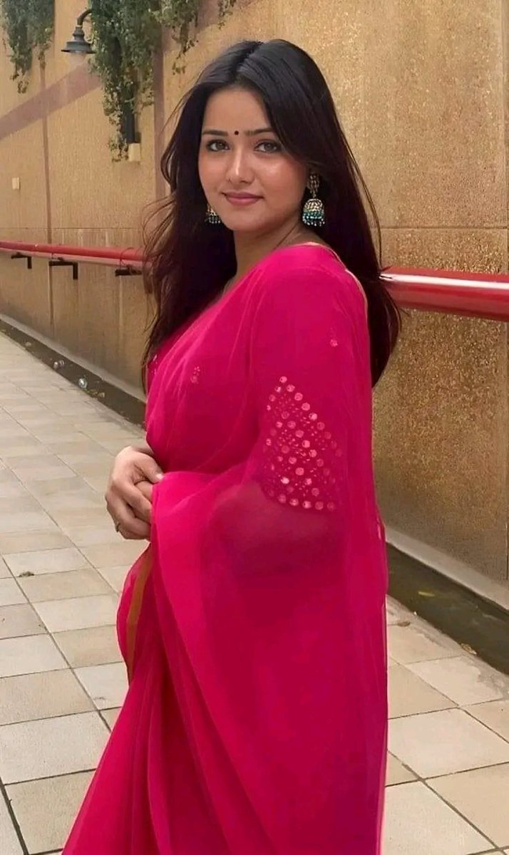 GAhdtD9WEAA-8nL?format=jpg&name=medium