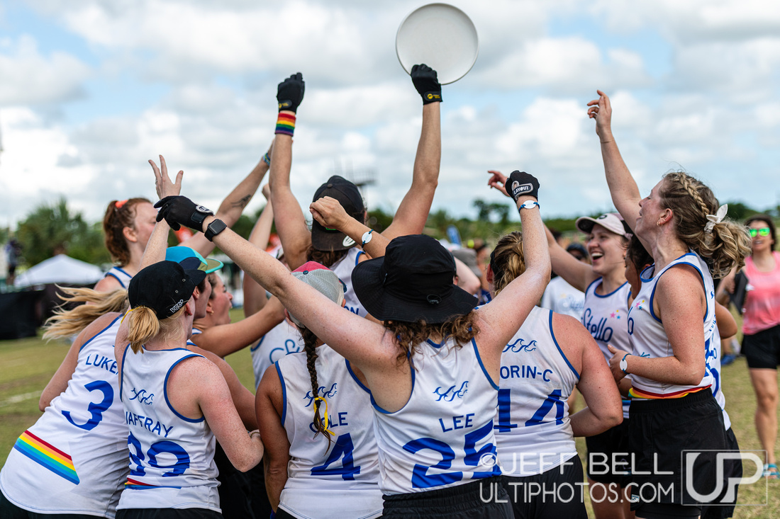 UltiPhotos tweet media