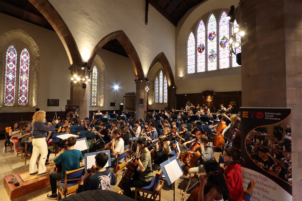 EdinburghYO's tweet photo. 📢 Applications to join us for a Summer season of fabulous music making in 2024 close in just 1 week! If you're a young musician, or know someone who is, and want to be part of something incredible, then don't delay, apply today: https://t.co/AIvlBkt1WD

#YouthMusic #EdFringe2024 https://t.co/3O52V6dJJi