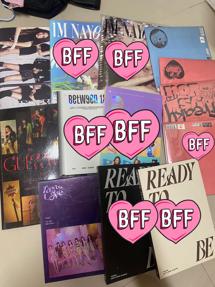 teepoppe's tweet photo. update available:

Taste of love (inlove/fallen)-180 each
Itzy checkmate ryujin -120 each
Itzy guess who - 120
Itzy cheschire - 120
Itzy special ed -50
fol photobook-450
kep1er-50

TAKE ALL PRICE: 1,200 https://t.co/vWYnV6EC3c