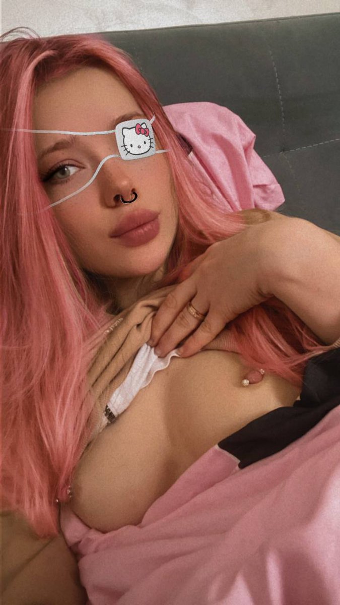 Agatha3x's tweet photo. How do you like my new look? 🥰

👇Get My FREE Fansly 🔗 in comments👇 https://t.co/kPImmRBofQ