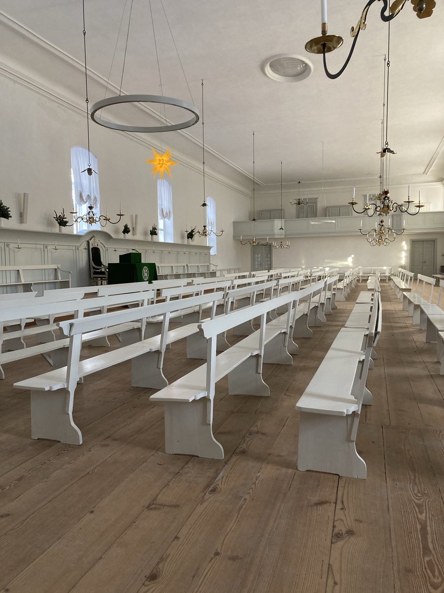 Lmik1708's tweet photo. Brødremenighedens Kirke. Salen er det største kirkerum i Danmark uden bærende søjler. #Christiansfeld https://t.co/6B9jPZAImF