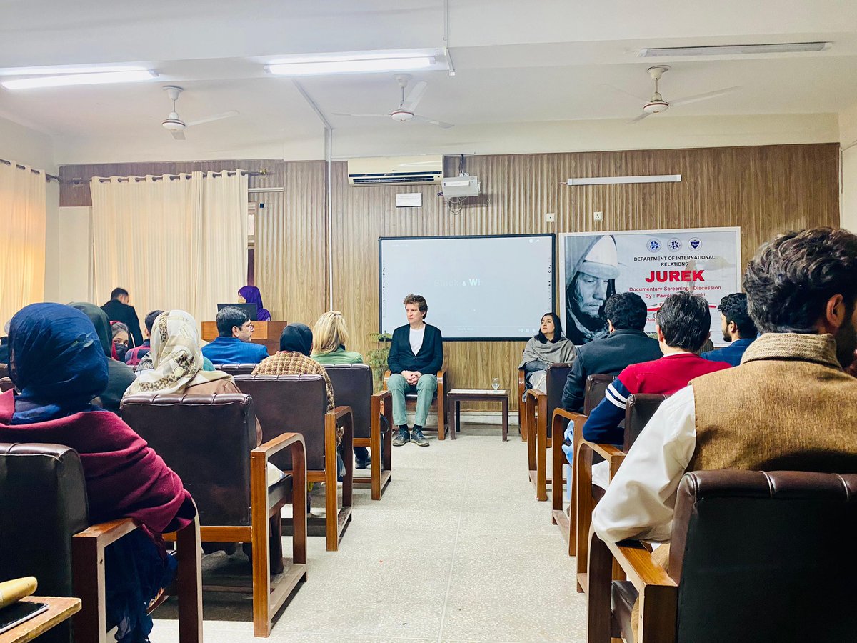 Polish film director and writer, Pawel Wysoczanski, brought cinematic magic to the Department of IR. 
His documentary 'Jurek' captivated hearts, sparked engaging discussions with students and staff.
#FilmScreening
#CulturalExchange #PawelWysoczanski #InternationalRelations