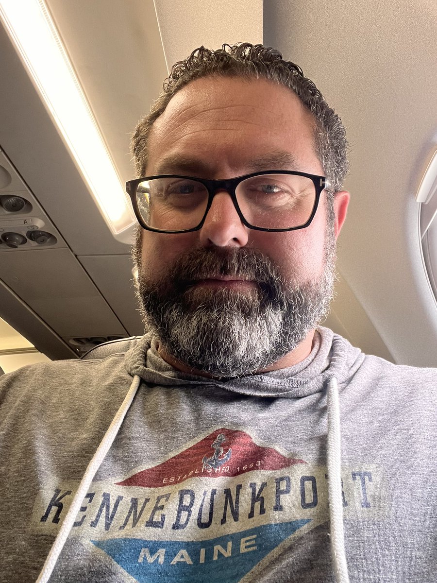 SFPrincipal's tweet image. Heading out to Dallas. Not quite achieving @alicekeeler status just yet … #mondaycommute #edleadership