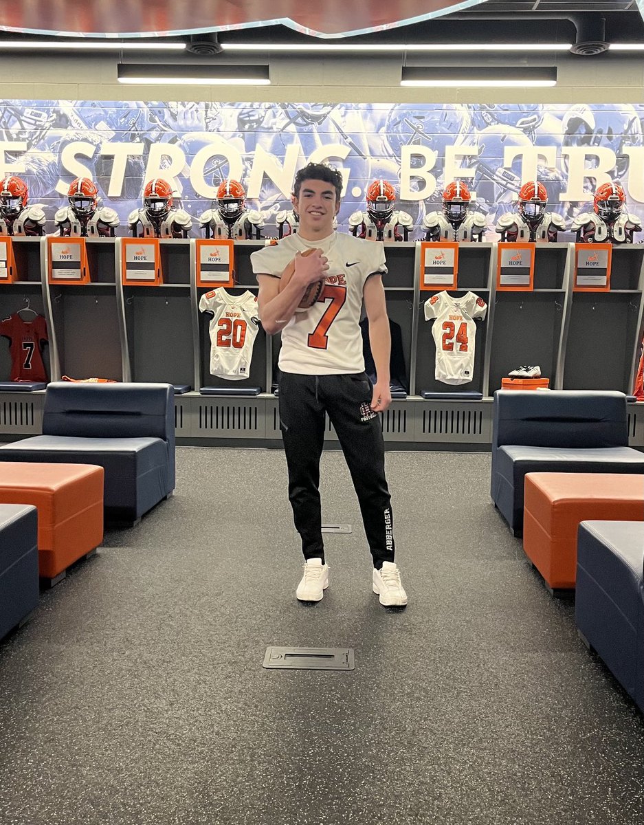 Ethan Abberger tweet media