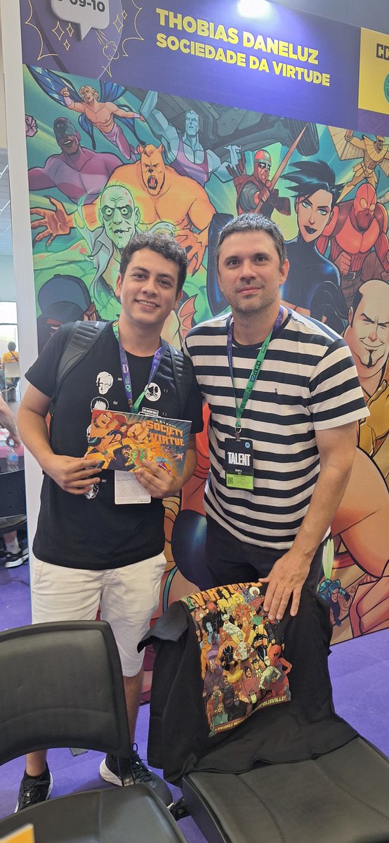 jvfroes's tweet photo. @CCXPoficial Livros do Patrick Maia e quadrinhos da @socdavirtude autografados - @IanSBF @DaneluzThobias #PatrickMaia https://t.co/lgzplPUMXZ