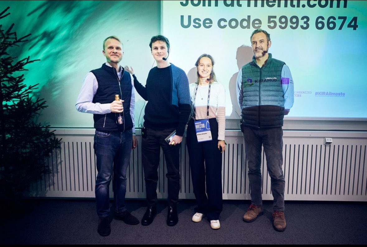 We’re thrilled to share that @SitedriveTech won the pitching competition at #Slush2023 in the category of Climate tech for the built environment! 🎉 

Special thanks also belong to @KIRAdigi (KIRA-InnoHub ry) and @BusinessFinland for the event.

📷: Business Finland/Tomi Tähti