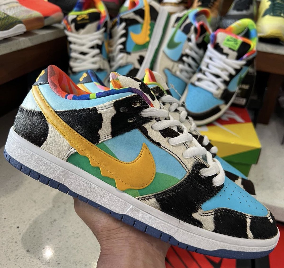 chunky dunky nike sb on feet