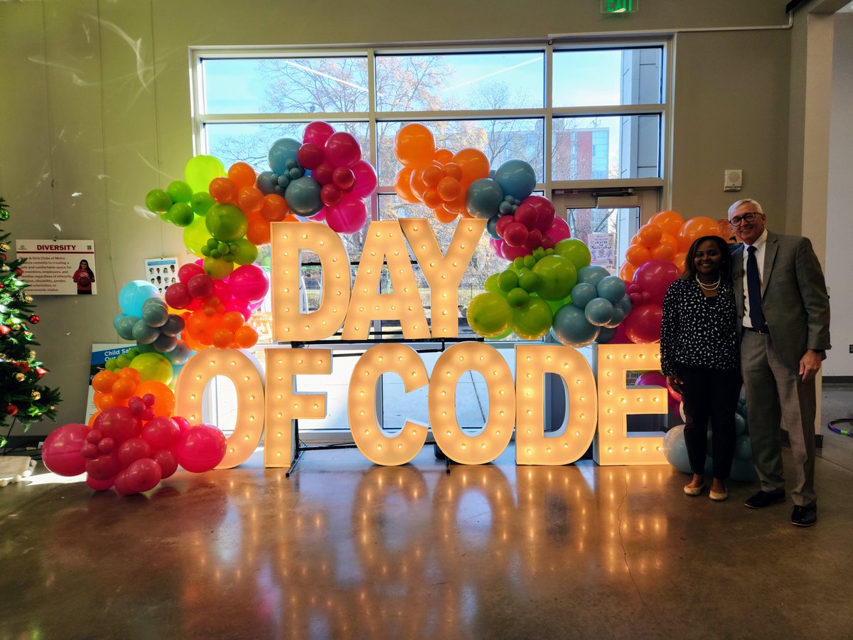 GaDOE_CS's tweet image. Happy #CSEdWeek! Today we started with the Georgia Day of Code. #GeorgiaDayofCode #CSEdWeek