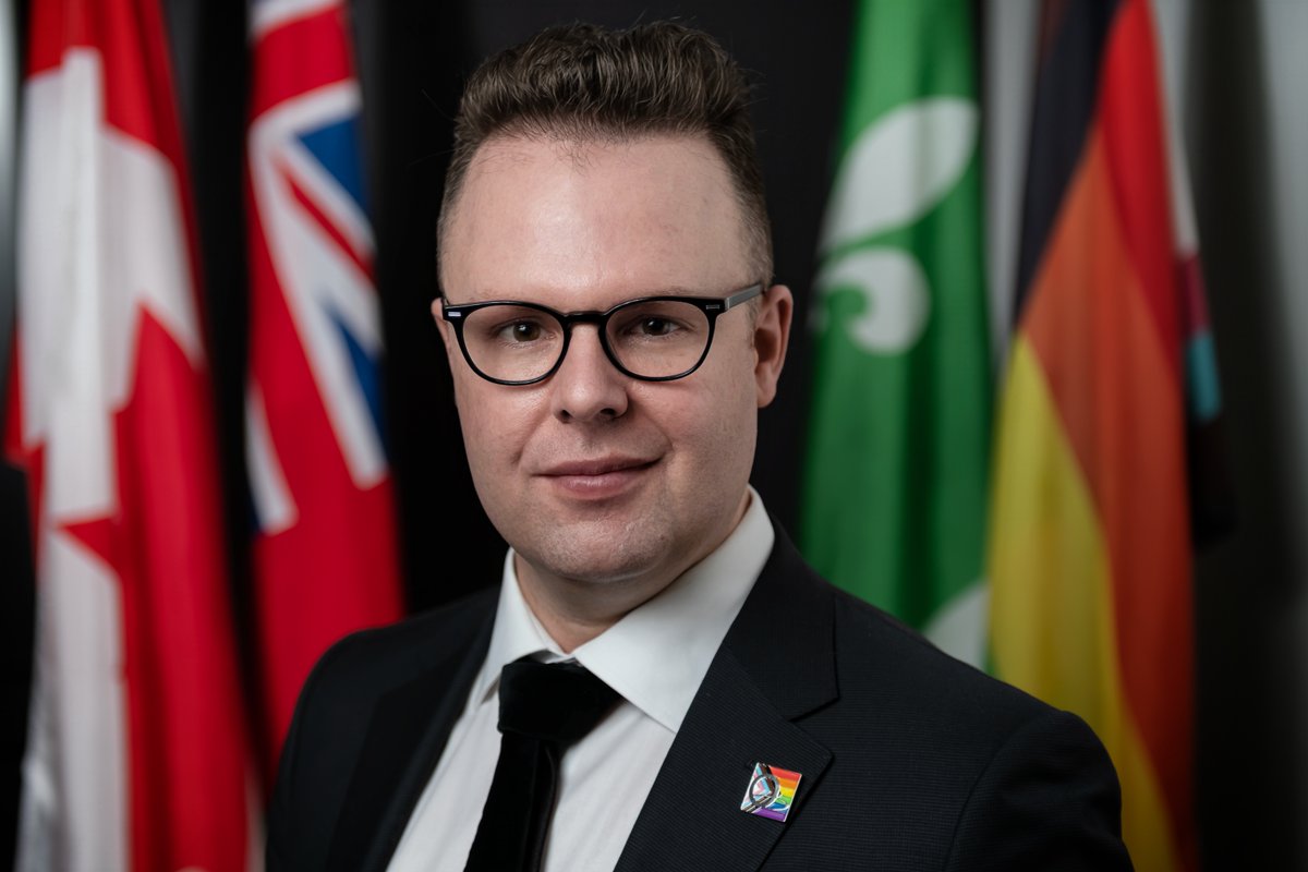 Ont_Ombudsman's tweet photo. NEWS RELEASE: Ombudsman Paul Dubé announces Carl Bouchard's appointment as French Language Services Commissioner of Ontario, effective today. https://t.co/cJgctythPG https://t.co/qjF6gmnOnj