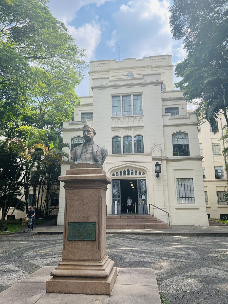 studsfolk's tweet image. fotos da faculdade de medicina da usp pra quem é obcecado igual eu e gosta de usar como papel de parede ❤️

p.s: eu q tirei todas as fotos 🥲