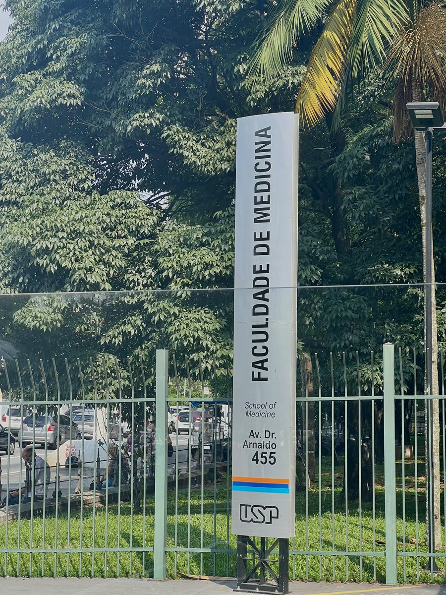 studsfolk's tweet image. fotos da faculdade de medicina da usp pra quem é obcecado igual eu e gosta de usar como papel de parede ❤️

p.s: eu q tirei todas as fotos 🥲