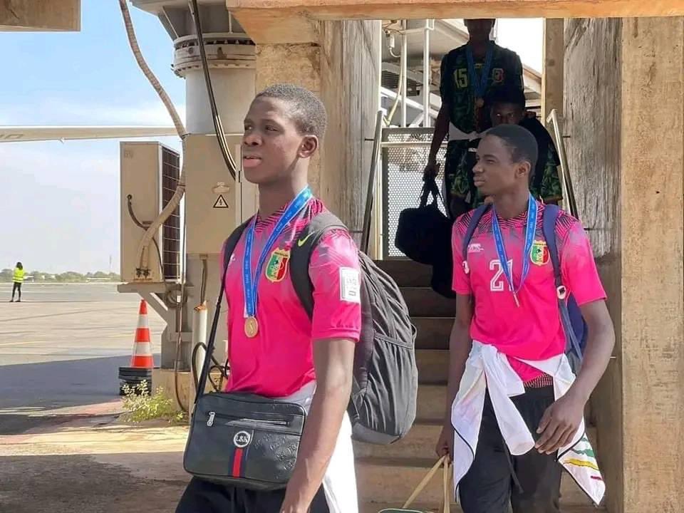 NationMali's tweet image. Nos U17 sont bien arrivés à Bamako ❤️🇲🇱
(📷: DM)