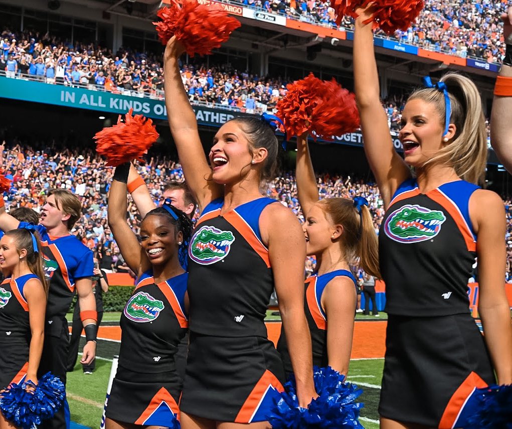 Kelseysparks's tweet photo. What a full circle moment it has been to be able to cheer in BHG! Forever grateful for this opportunity! Go gators always 💙 #gatorscheer #GoGators #floridagators #Florida https://t.co/kX6520gv9y