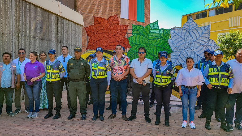 secgobsincelejo's tweet photo. Con actividades pedagógicas y de sensibilización desde hoy, 4 hasta el 15 de diciembre, buscamos generar cambios culturales que promuevan conductas responsables entre los conductores de motocicletas, peatones, vehículos de servicio público y particulares. https://t.co/n3wJzmfbjr