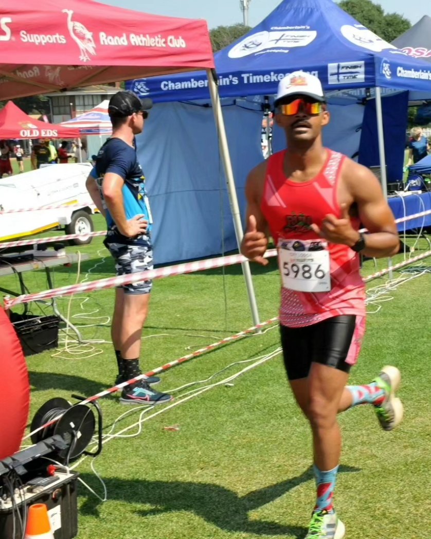 Ricardo__Africa's tweet photo. Day 8 of 16 12km #Activism Again #GBV #Challenge 
#TRAPNLOS 
#STYLERUNNER
#RUNAFRICA
#kissmadoloGang
#RunAlex 
#RicMadlisa https://t.co/4fI3hbEhLl