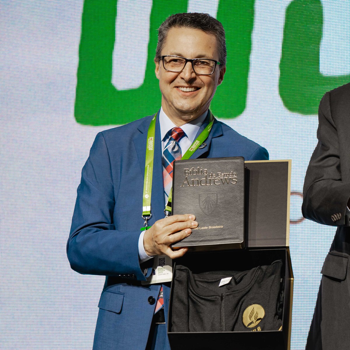 Ao longo desses 10 anos de ULB, Deus guiou líderes para conduzirem Sua igreja na Bahia e em Sergipe. ⛪️

Homenagem aos líderes que já passaram pela administração do território: Pr. Giovani Queiroz, Pr. Ivo Vasconcelos, eu e Pr. André Dantas, que não pôde estar presente. Obrigado!