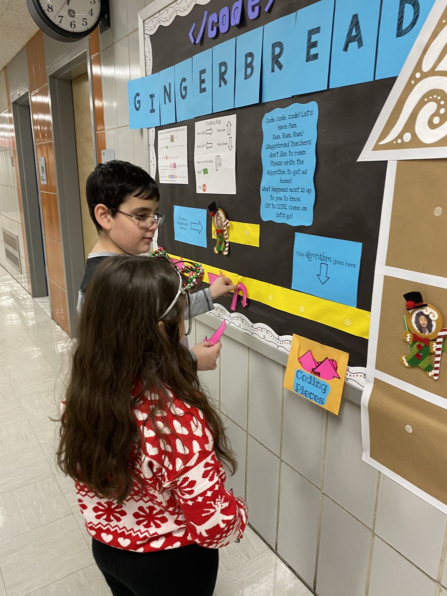 @Ps4wolves are off to a good start for CS Ed Week 2023 with an interactive unplugged bulletin board. Ss create an algorithm for a teacher gingerbread to go from the start to the stop @CSforAllNYC @ValerieBrock24 @seanmarnold @learningdrive @CSD31SI @NYCSchools @MelissaGrandner
