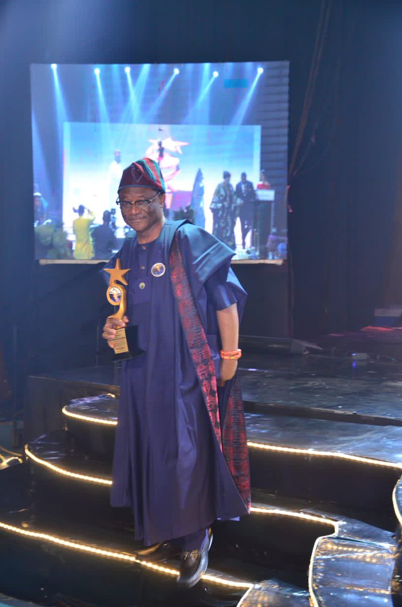 On Saturday 2nd December 2023,I was awarded with the Outstanding Achievement Award by VGlamour Magazine. The event, which was held at the Banquet Hall, Transcorp Hilton Hotel, Abuja, was graced by many governors, wives of governors, ministers, and other top government officials.