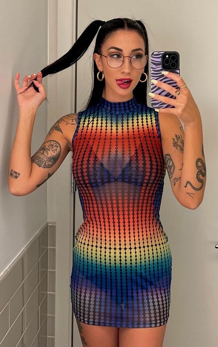 Maszorratodavia's tweet image. ¿En que Barco estás ahora mismo?

RT 🔄 Laura Bozzo
FV ❤️ Naomi  

#GHVIP4D