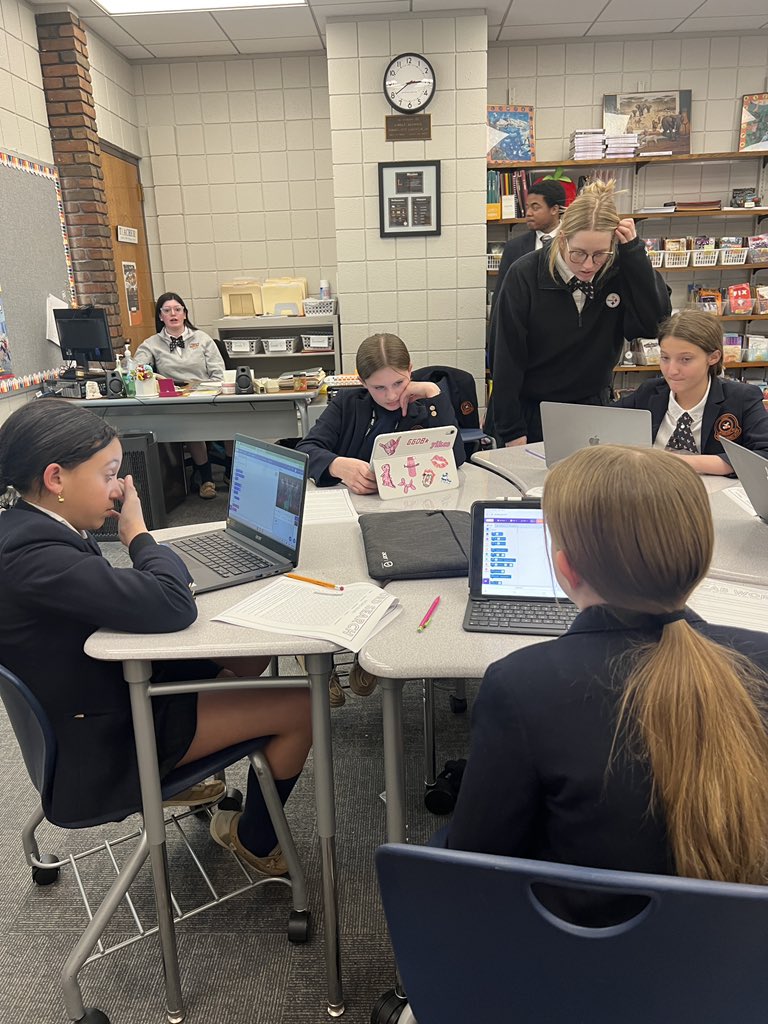 It's Computer Science Week! AP CS students are working with our 5th and 6th Graders during STEAM to teach the fundamentals of coding. #csweek  #learnleadlive