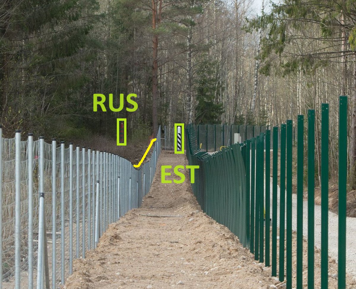 Pillandia's tweet photo. Along the border between southeastern Estonia ⬜️⬛️ and Muscovy 🟥🟩.
📷: 2017.
https://t.co/BNbbQdSnQt
#Eesti #Eestimaa #Estonia #Setomaa #Petseri #Muscovy #Московия #Moscovia #Border https://t.co/l14HkTdGzb