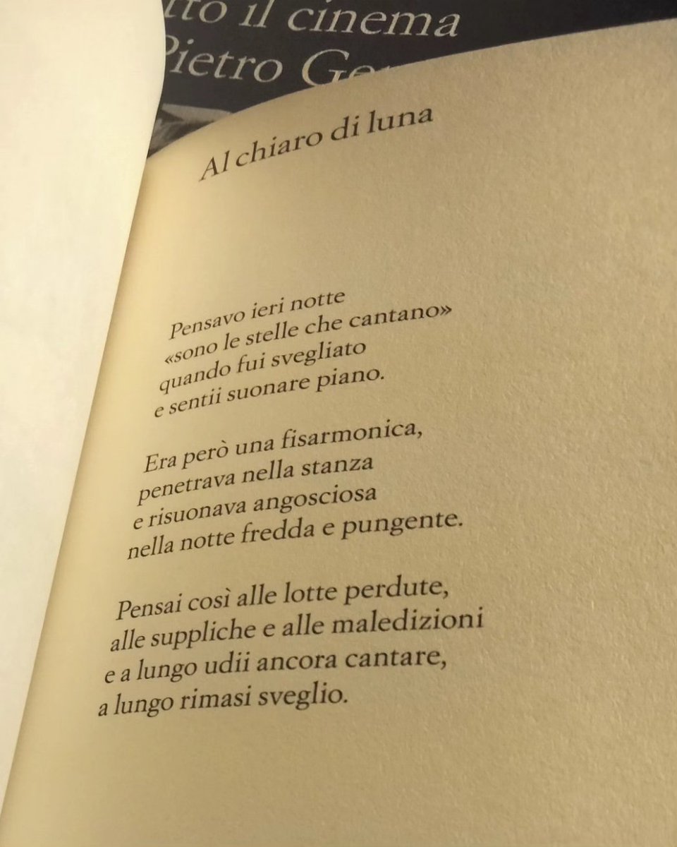 MyAimIsTrue91's tweet photo. Grazie alla libreria @versolibri ho recuperato una splendida raccolta delle poesie di Robert Walser: “Poesie”. Si tratta di un volume edito dalla casa editrice svizzera @casagrande_ed nel 2019. Traduzione, con testo a fronte, di Antonio Rossi e illustrazioni di Karl Walser. (1) https://t.co/ZIRIcdUTVv