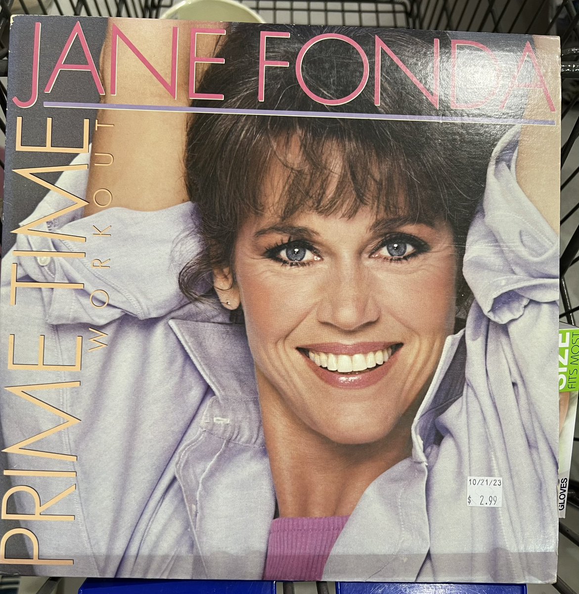 I found this today at a local thrift store.
👍