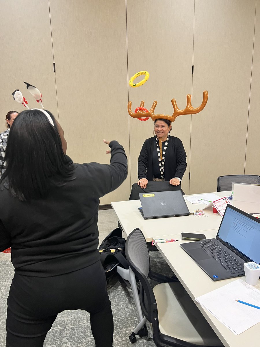 Elizabeth Muñoz tweet media