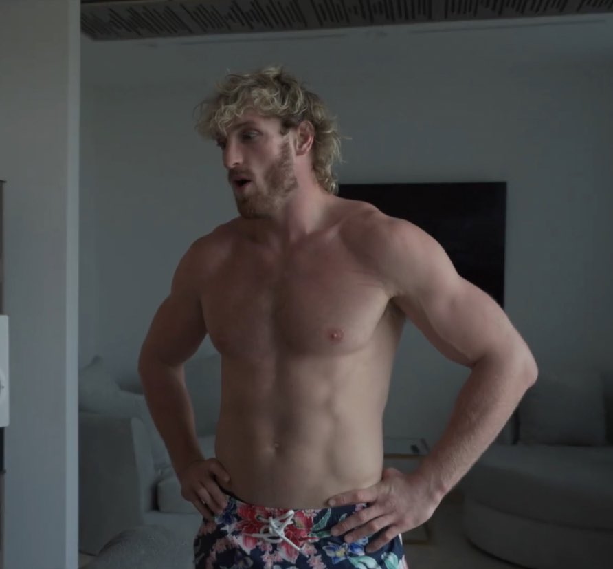 i’ll never get over how good his body looks
