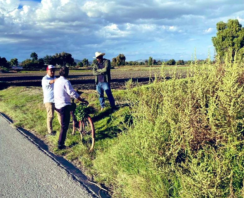 IrvinBaltazarGR's tweet photo. Platicar con nuestros amigos de las comunidades, la forma de trabajar que hemos tenido, para ayudar a nuestra gente, se dan cuenta que hacer bien las cosas, es algo que nos caracteriza por ser gente nueva y con ganas de ver mejor nuestro municipio y sus comunidades.
#IBGR🫶🏼♥️🐅 https://t.co/mUwqMSOUbu