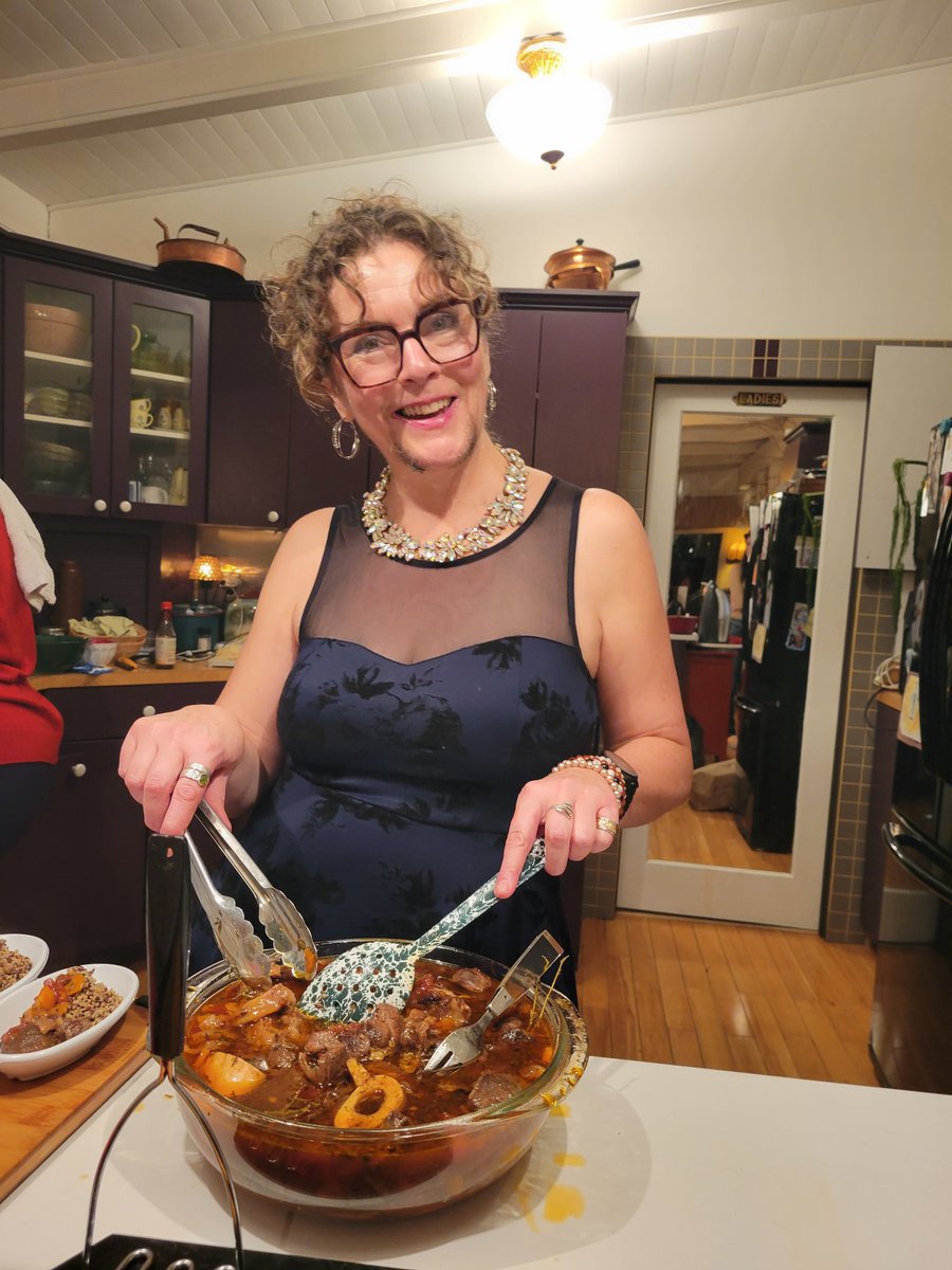 irish_millie's tweet photo. What a blast Murray and I had at the “Not Yet Yule” kitchen party last night in support of UpBeat Youth Orchestra! Thank you to everyone who came out to hear the tunes and support a great cause at the same time! ❤️🎻#fiddletunes #fiddlemusic #fundraiser #community #tradmusic https://t.co/t29pa5ZdLL