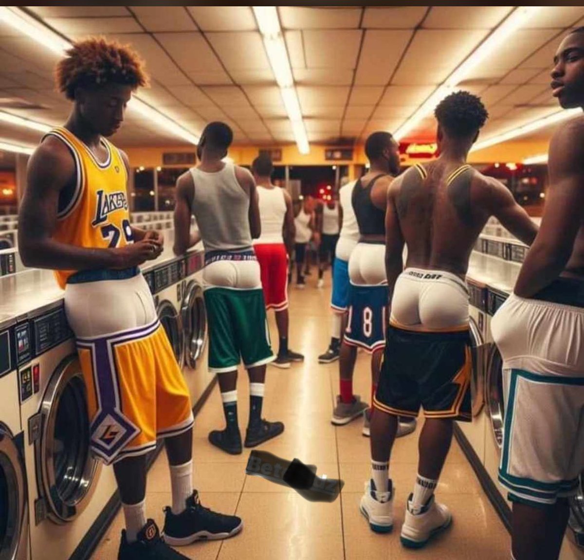 Aronx2A's tweet photo. https://t.co/s8yf7Li4Kl We need guys to take this photo. 🔥🥵🍆💪🏿🧿 https://t.co/79c1aOkidp