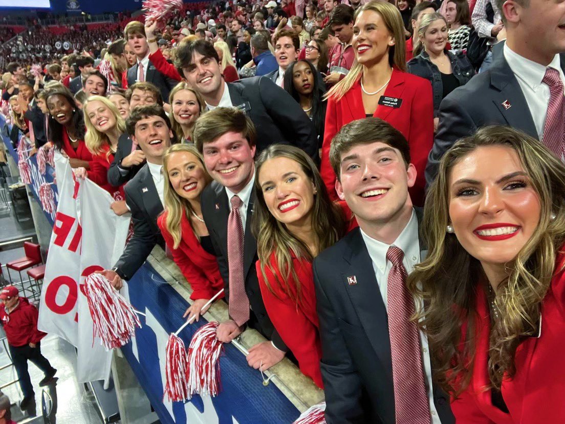 UA_CMW's tweet photo. We taught the Bulldogs to behave🎵‼️ It was an incredible night in Mercedes-Benz Stadium for another Crimson Tide victory!🏟️🎉

Congratulations to @alabamafbl on their 30th SEC Championship.🏆 See you soon @cfbplayoff! 

Remember the @rosebowlgame we’ll win then🎶🌹 https://t.co/bgtAjO8Frb