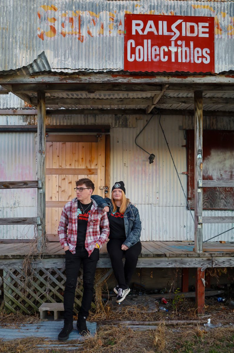 ParaWasteland's tweet photo. I don’t think y’all are ready for us in 2024…
#2024goals #boozybros #paranormalwasteland #scheming
📸: Pablo Cordova @BoozyBrosYT https://t.co/95pFUkfdKc
