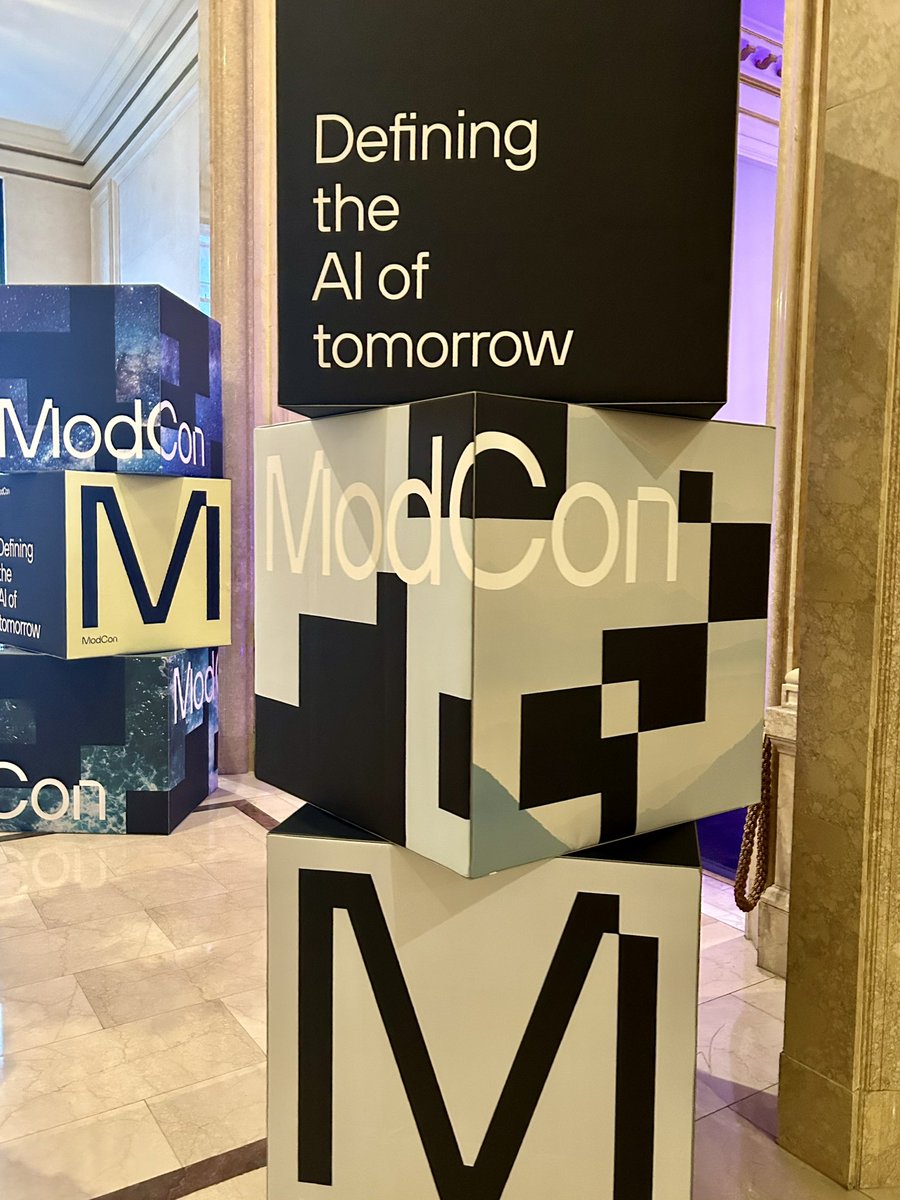 mandystolpa's tweet photo. Love the energy at #Modcon23 🔥Congrats @iamtimdavis @clattner_llvm on a terrific event. https://t.co/E62xans6HA