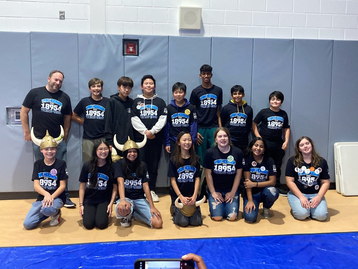 Van Hoosen Middle School tweet media