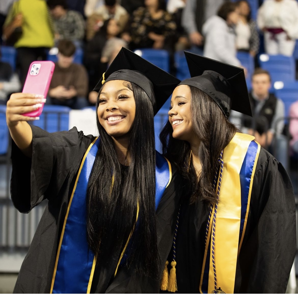 USG_eCampus's tweet image. Graduation season is here, &amp;amp; we want to feature our grads, so if you took an eCore or eMajor class at some point in your college career, tag us in your #gradpics for a chance to be featured on our social accounts. You should be proud of yourselves, grads 🎓🫱🏽‍🫲🏼
