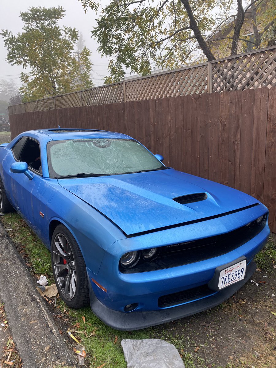 sunkithemonkey's tweet photo. Stolen car near my house. I was on the phone waiting for Oakland Non-Emergency to pick up for over an hour. That’s right…1 hour. I finally hung up. I’ll try later but that’s crazy. @oaklandpoliceca @MayorShengThao #oakland #stolencar #911oakland #oaklandisbroken https://t.co/w3sDgKsjKF