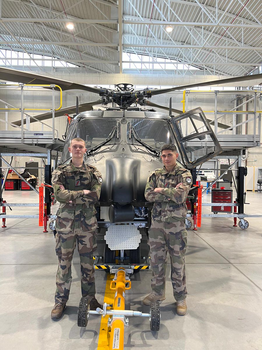 9RSAM_cdc's tweet photo. Terminales de l'#EMPT, les 1CL Guillaume et Keanu ont terminé leur période de formation en milieu professionnel au 9e RSAM. "Nous avons choisi le 9 pour découvrir un régiment centré sur la maintenance opérationnelle"💪Bon vent camarades !
@armeedeterre @4e_BAC @RecrutemenTerre https://t.co/MxzMjGQ9Mk