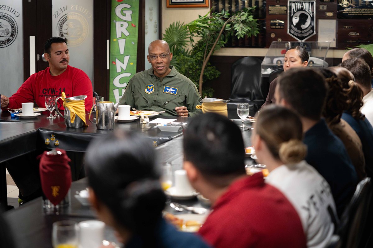 I had an outstanding visit to the USS Theodore Roosevelt @TheRealCVN71 today. It was awesome to meet Sailors to hear their perspectives on the critical mission of carrier operations and the projection of combat power.